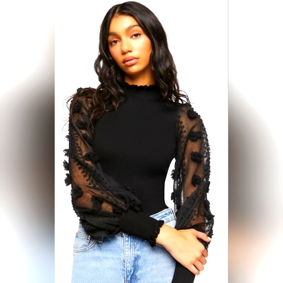 Floral applique Balloon sleeve Top - Picture 1 of 5